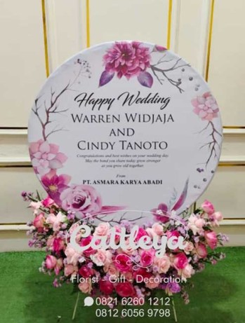 bunga papan akrilik happy wedding