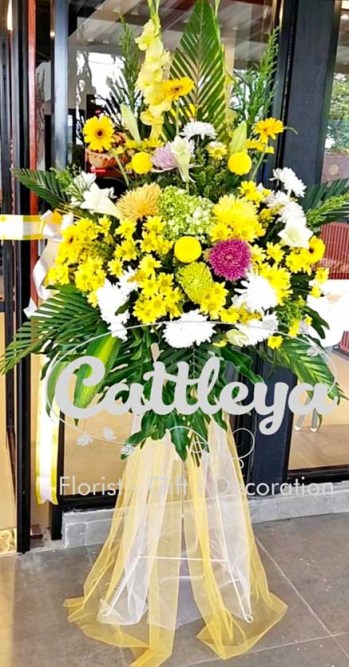 karangan bunga standing